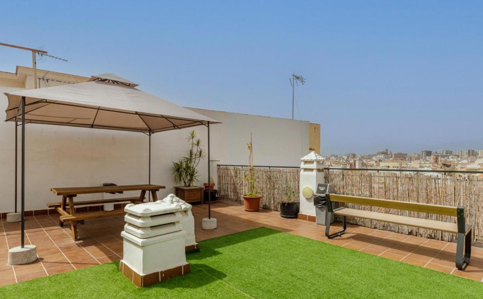 Apartamento Centrico La Merced 2 - Free Parking & Free Gym Daire Málaga Dış mekan fotoğraf