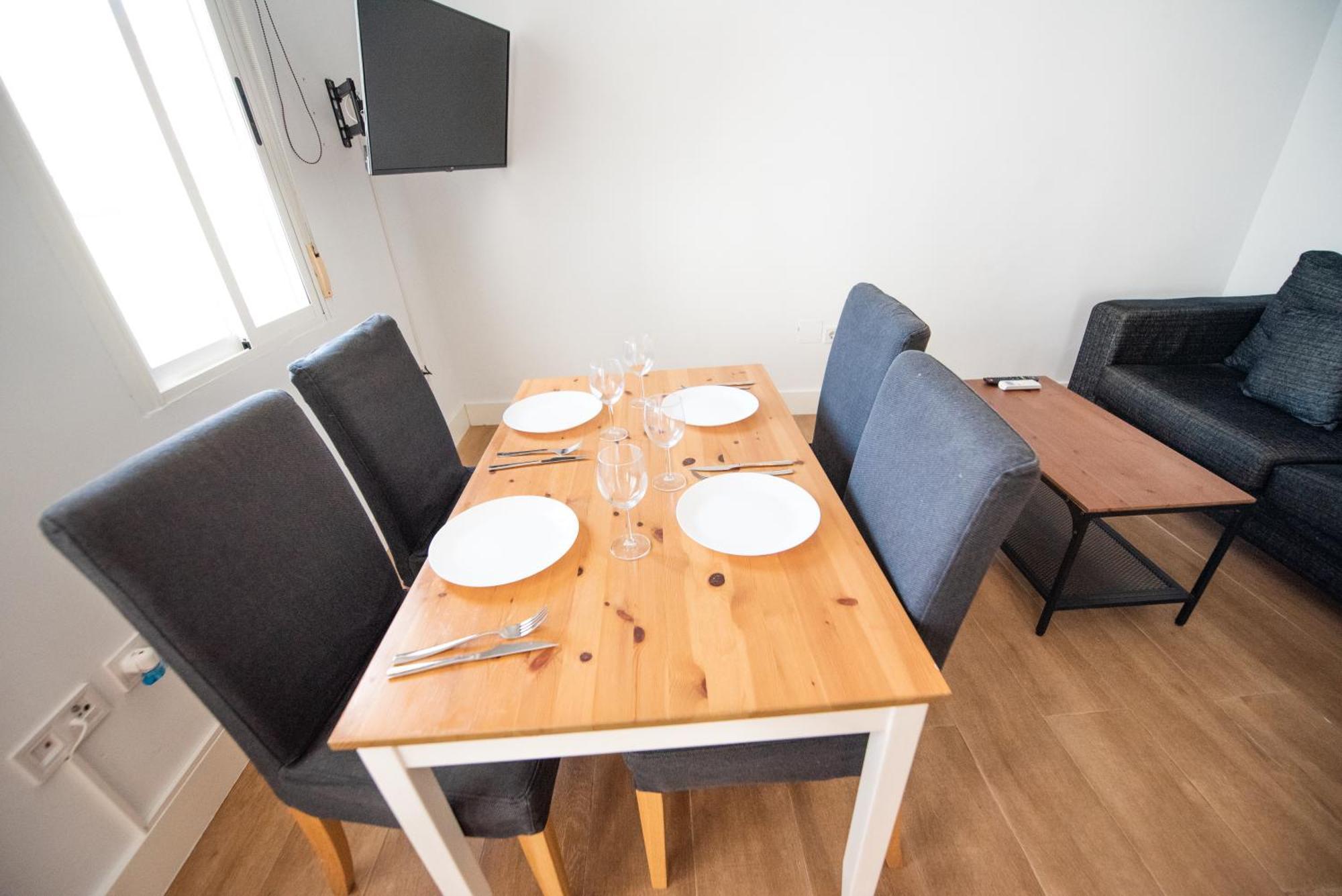 Apartamento Centrico La Merced 2 - Free Parking & Free Gym Daire Málaga Dış mekan fotoğraf